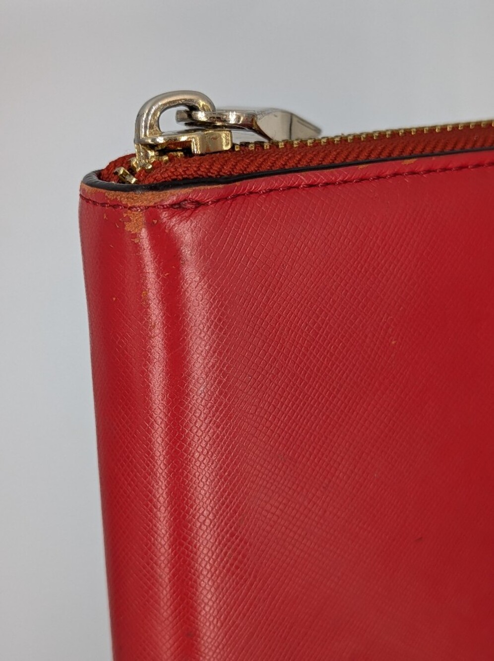 Kate Spade Wallet Red Continental Saffiano Leather Golden Hardware Zip Around - Picture 8 of 15